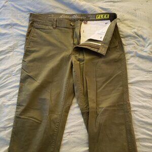 Eddie Bauer Men's Flex Chinos - Slim (34x30, Olive)